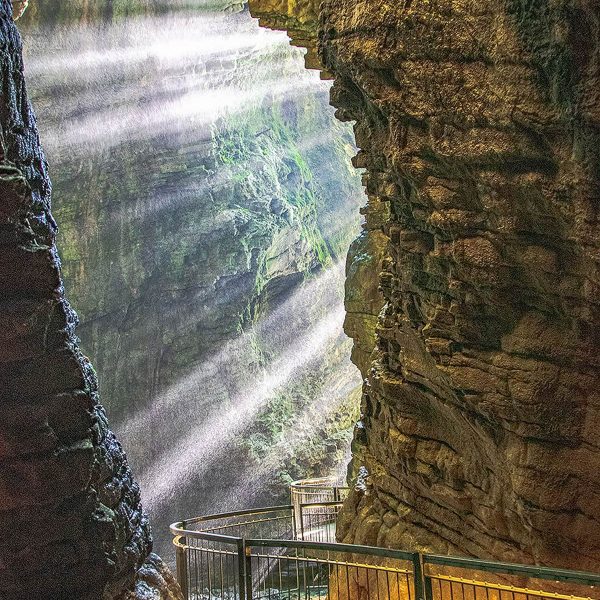 Grotta cascate Varone Riva del Garda