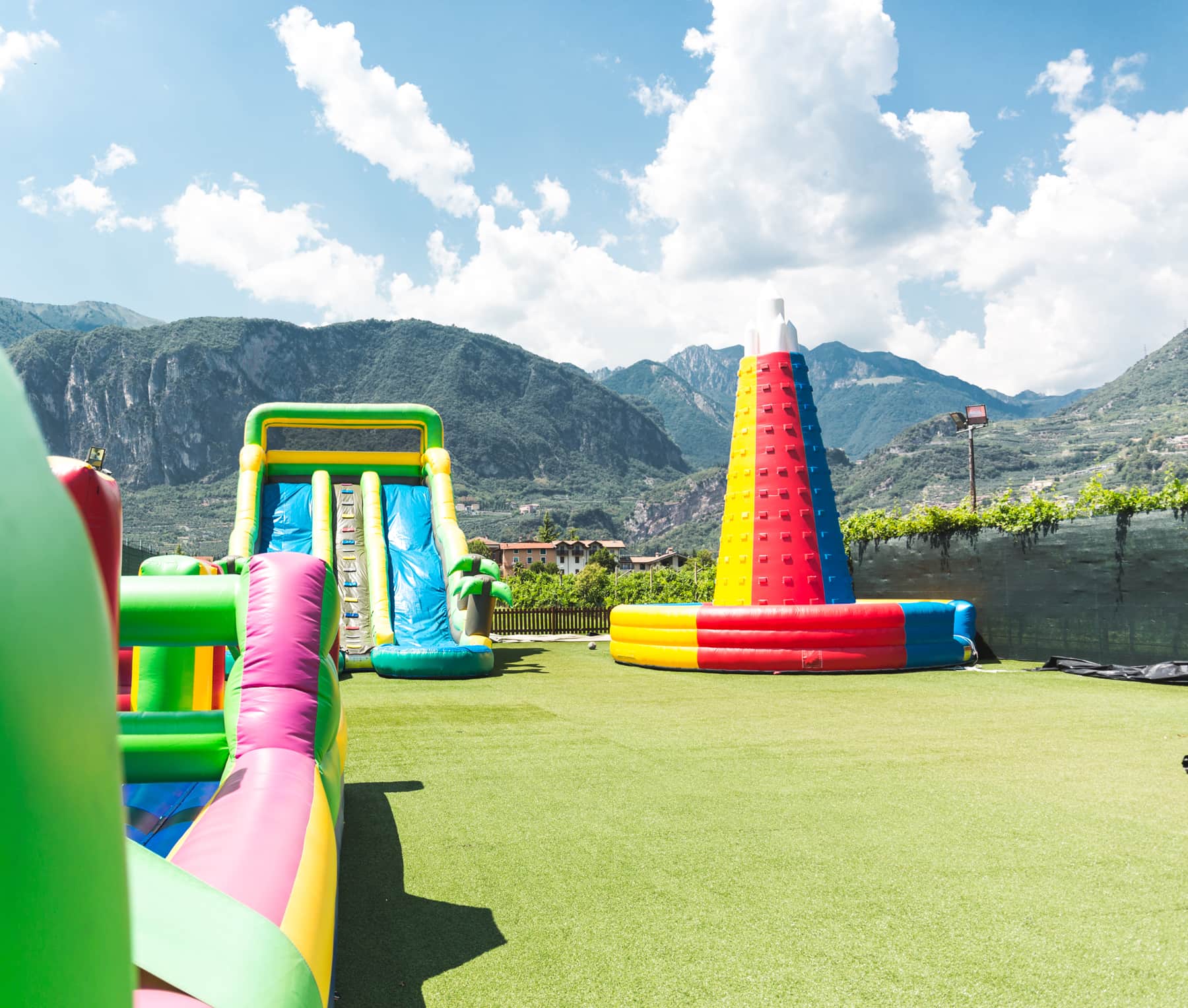 Parco giochi gonfiabili per bambini Hotel Campagnola